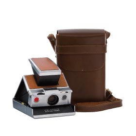 ポラロイドカメラ　茶レザーｘシルバー　茶ケース付