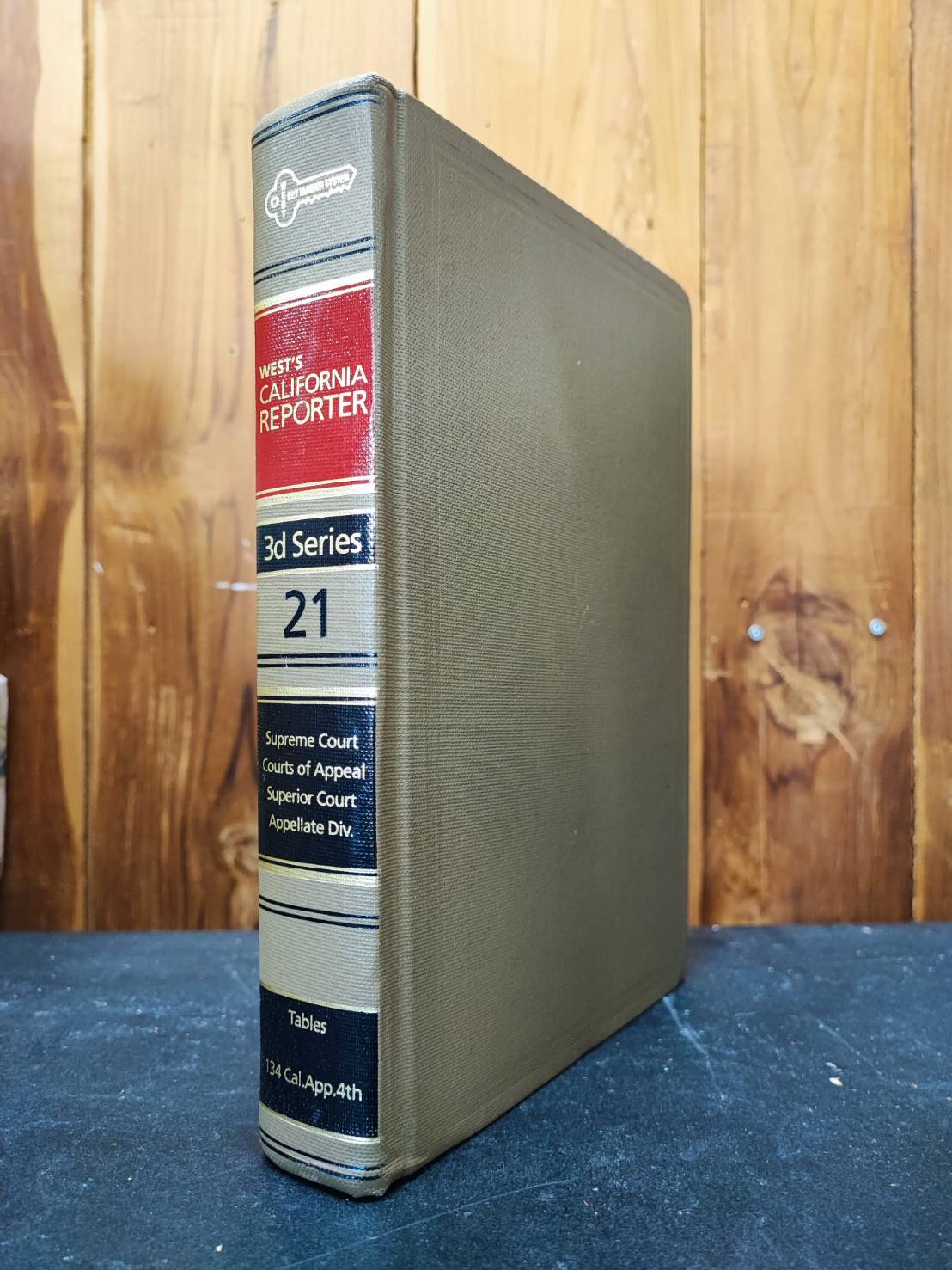 洋書　カーキ　鍵マーク　”２１”