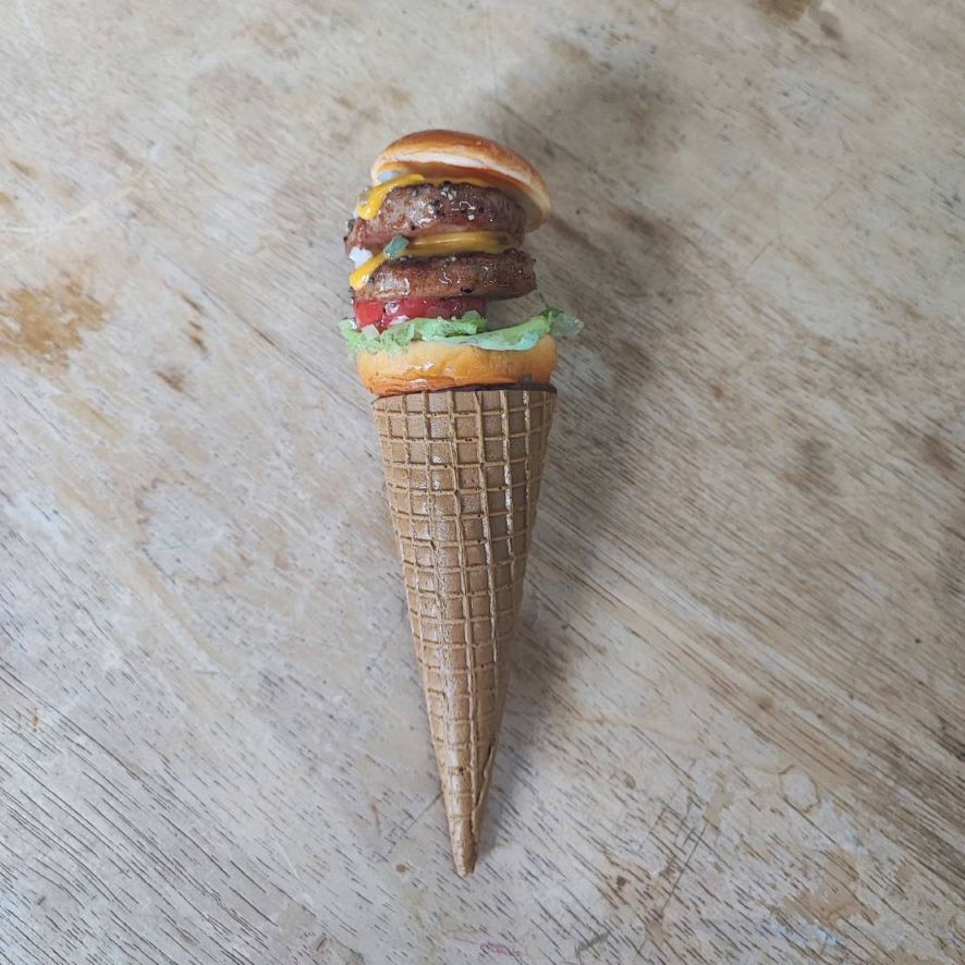 サンプル　ミニハンバーガー　ワッフルコーン