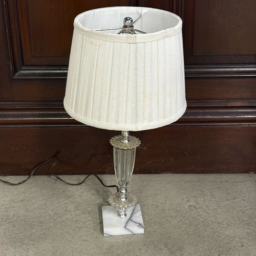 ロースタンド　ガラス大理石ｘホワイトシェード