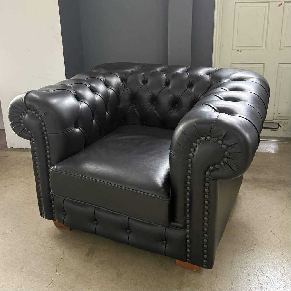 チェスターフィールドソファ　ブラック　１シーター