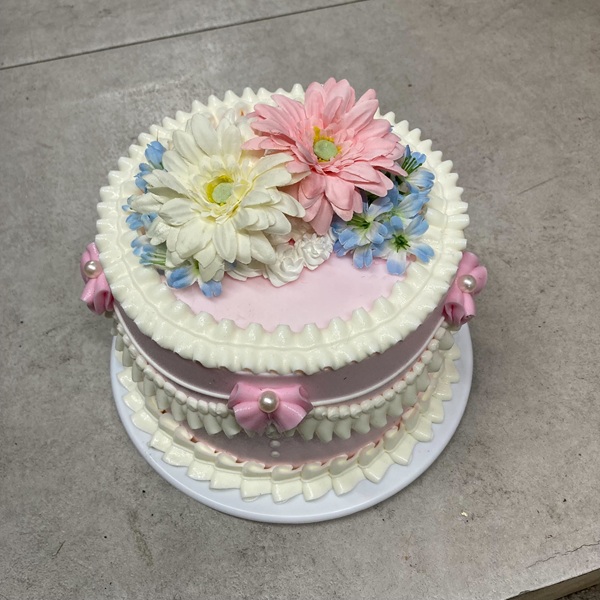 ホールケーキ　パステルピンクｘフラワー ※プレート付