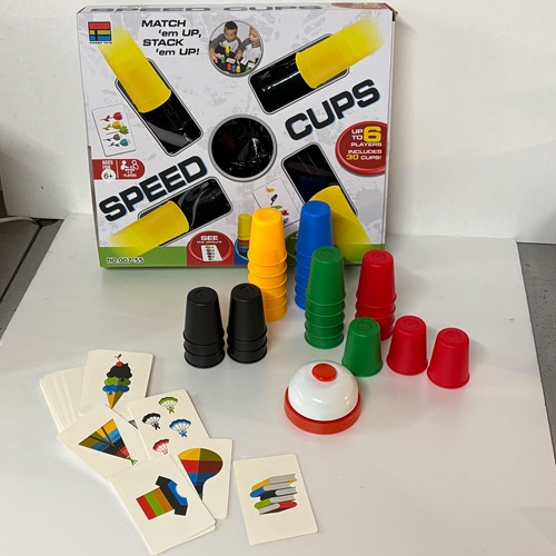 ゲーム　”スピードカップス”