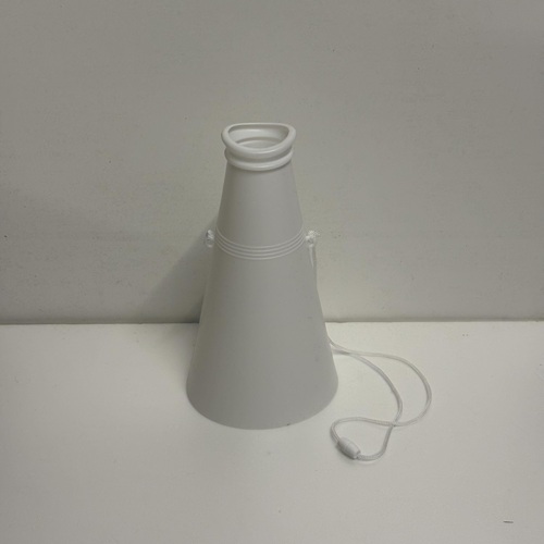 メガホン　ホワイト　Ｓ